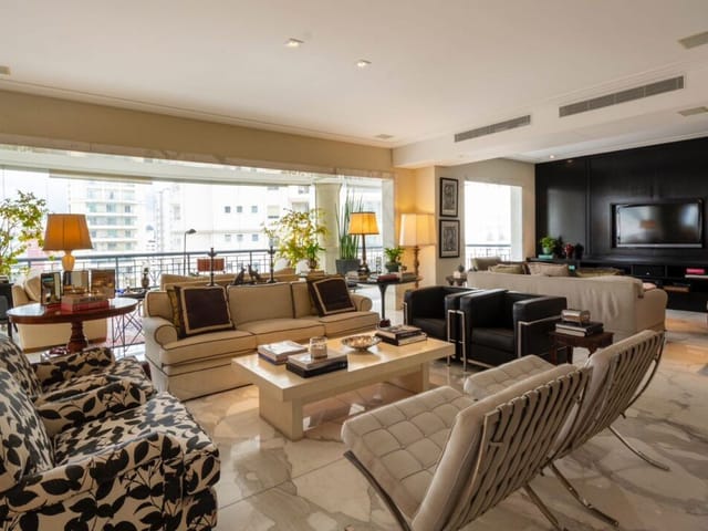 Apartamento com 333m² 3 quartos e 6 banheiros, à venda, no bairro Itaim Bibi em São Paulo