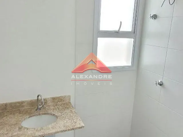 Apartamento 3 quartos e 1 banheiro, à venda, no bairro Vila Industrial em São José dos Campos