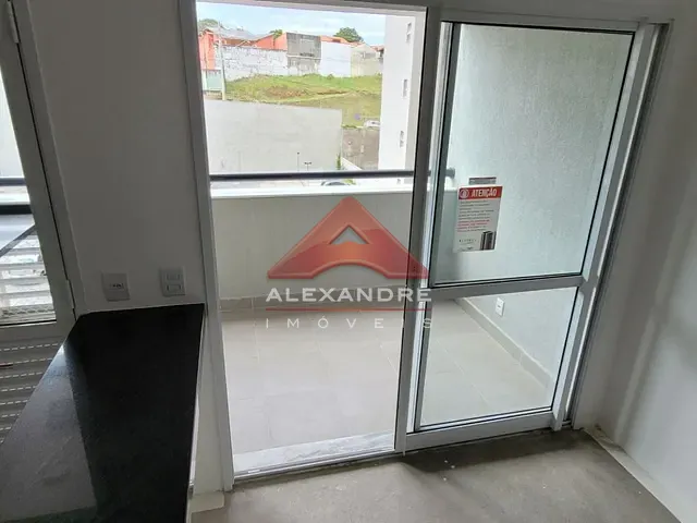 Apartamento 3 quartos e 1 banheiro, à venda, no bairro Vila Industrial em São José dos Campos