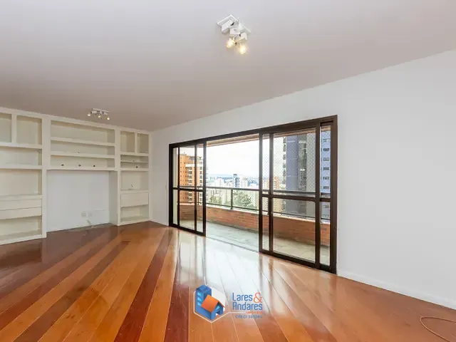 Apartamento com 213m² 3 quartos e 5 banheiros, à venda, no bairro Vila Andrade em São Paulo