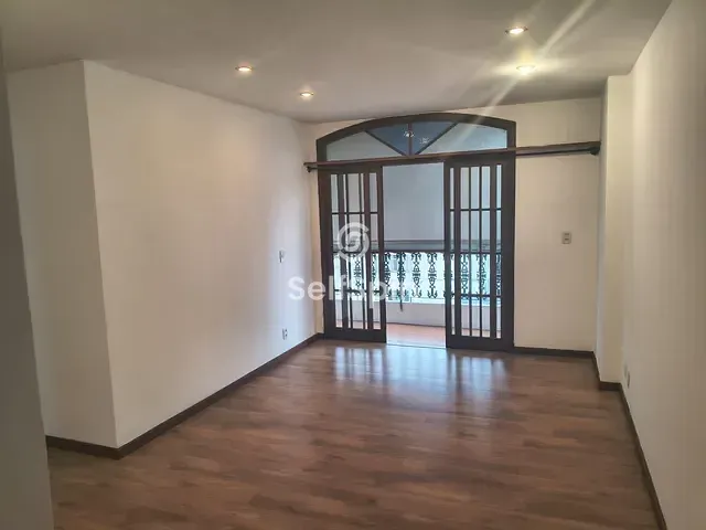 Apartamento 2 quartos e 3 banheiros, para alugar, no bairro Icaraí em Niterói