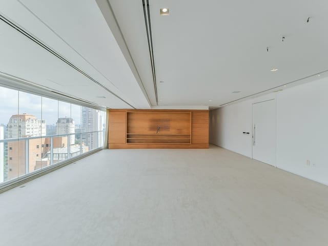 Foto do Apartamento - Apartamento Alto Padrão com 412m², Varanda gourmet com adega, Churrasqueira + forno de pizza - Espetáculo à parte: alto padrão frente ao Parque Ibirapuera | Paulista Imóveis