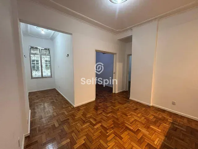 Apartamento 2 quartos e 2 banheiros, para alugar, no bairro Icaraí em Niterói