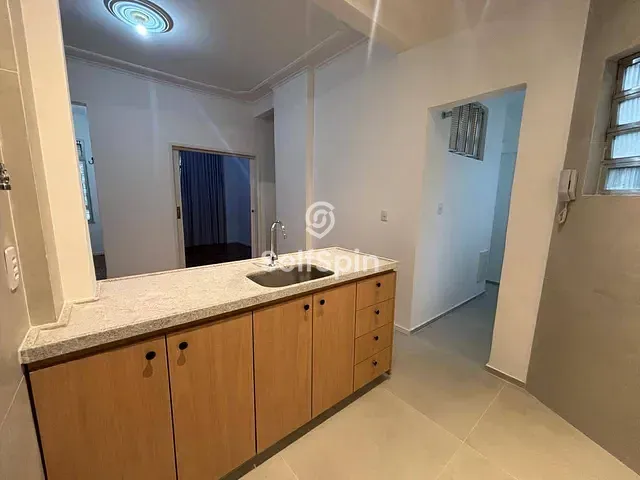 Apartamento 2 quartos e 2 banheiros, para alugar, no bairro Icaraí em Niterói