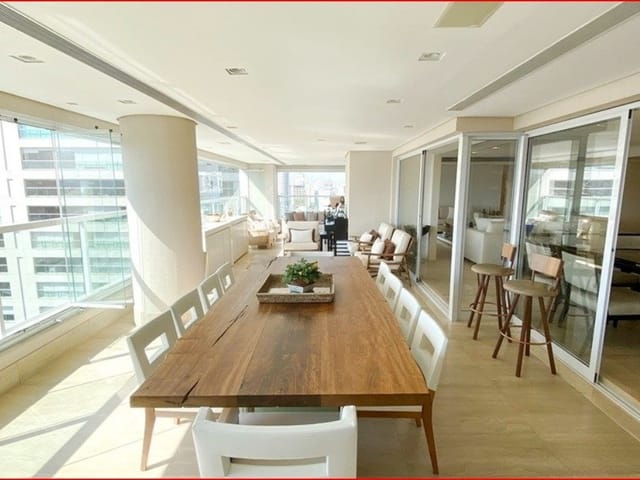 Apartamento com 336m² 3 quartos e 5 banheiros, à venda, no bairro Moema em São Paulo