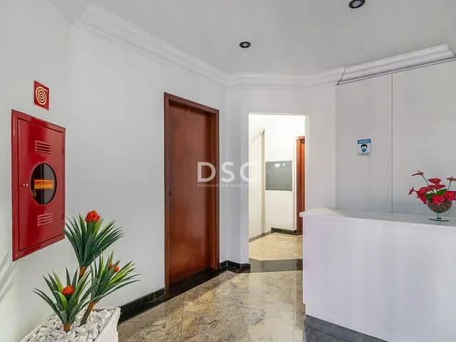 Apartamento 2 quartos e 1 banheiro, à venda, no bairro Cabral em Curitiba