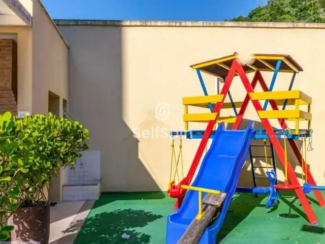 Apartamento 2 quartos e 2 banheiros, para alugar, no bairro Itaipu em Niterói