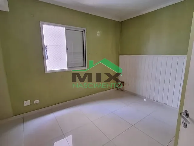 Apartamento com 70m² 3 quartos e 1 banheiro, à venda, no bairro Taboão em São Bernardo do Campo