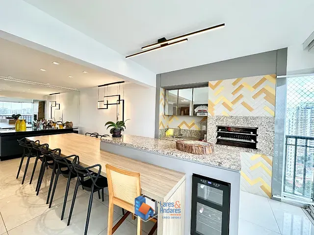 Apartamento com 176m² 3 quartos e 3 banheiros, à venda, no bairro Cambuci em São Paulo