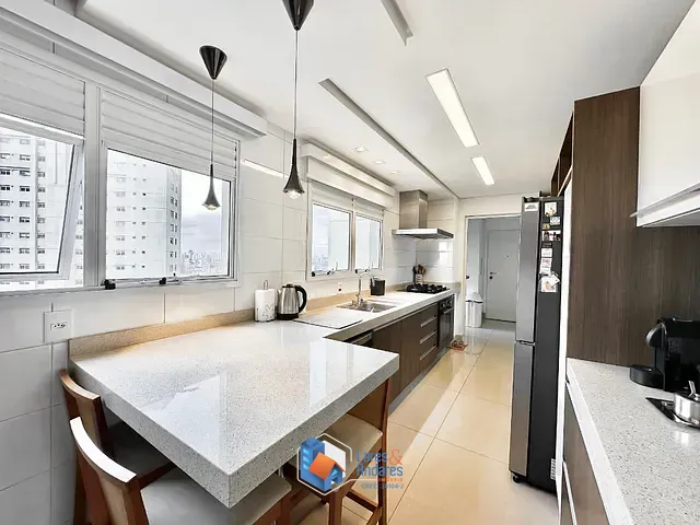 Apartamento com 176m² 3 quartos e 3 banheiros, à venda, no bairro Cambuci em São Paulo