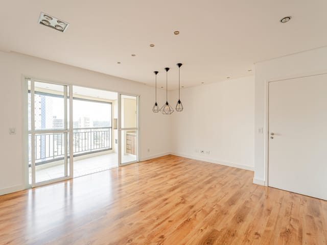 Foto do Apartamento - Apto Reformado com Varanda Gourmet - 112m² - 2 Quartos e Lazer Completo na Zona Sul | Paulista Imóveis