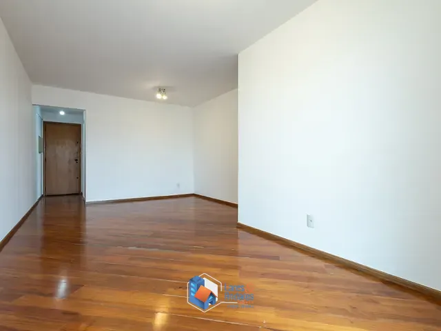 Apartamento com 1100m² 3 quartos e 2 banheiros, à venda, no bairro Vila Ipojuca em São Paulo