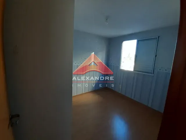 Apartamento 2 quartos e 1 banheiro, à venda, no bairro Jardim Ismênia em São José dos Campos