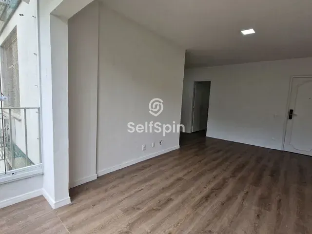 Apartamento com 84m² 2 quartos e 2 banheiros, para alugar, no bairro Icaraí em Niterói