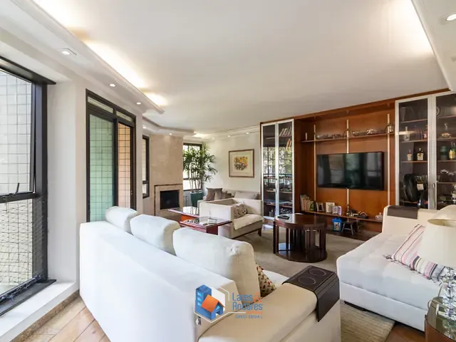 Apartamento com 1330m² 3 quartos e 5 banheiros, à venda, no bairro Vila Andrade em São Paulo