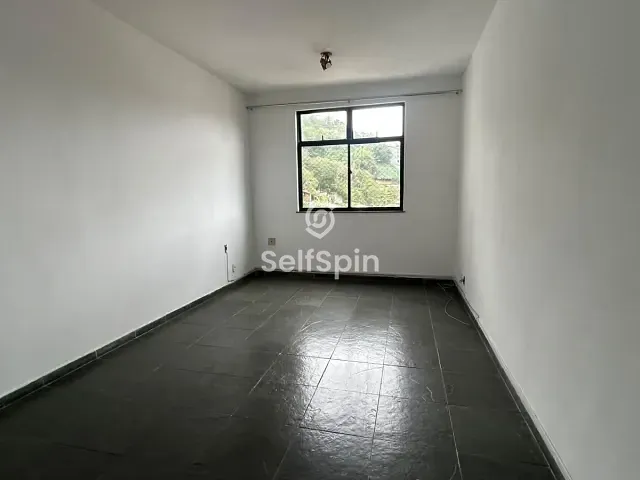 Apartamento 2 quartos e 2 banheiros, para alugar, no bairro Santa Rosa em Niterói