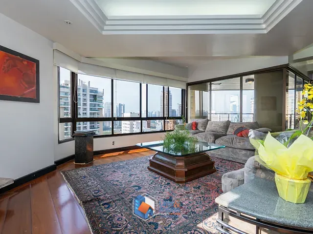 Apartamento com 15000m² 4 quartos e 6 banheiros, à venda, no bairro Morumbi em São Paulo