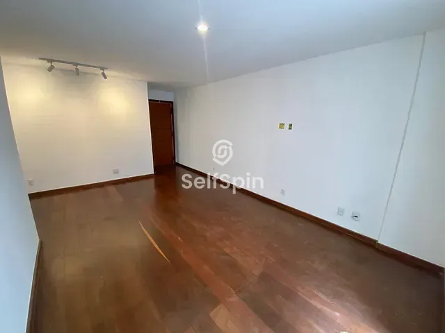 Apartamento 2 quartos e 2 banheiros, para alugar, no bairro Icaraí em Niterói