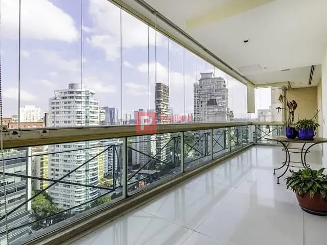 Apartamento 4 quartos e 4 banheiros, à venda, no bairro Jardim Paulistano em São Paulo