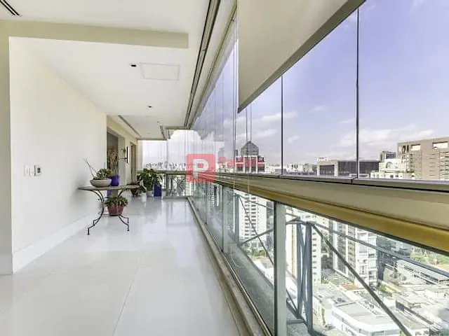 Apartamento 4 quartos e 4 banheiros, à venda, no bairro Jardim Paulistano em São Paulo