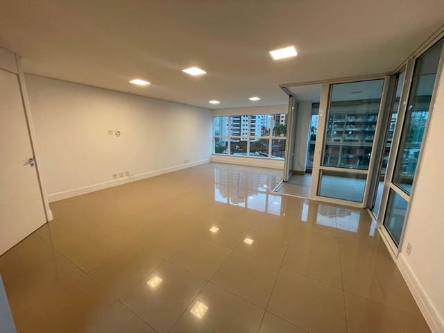 Apartamento com 286m² 3 quartos e 4 banheiros, à venda, no bairro Gleba Palhano em Londrina