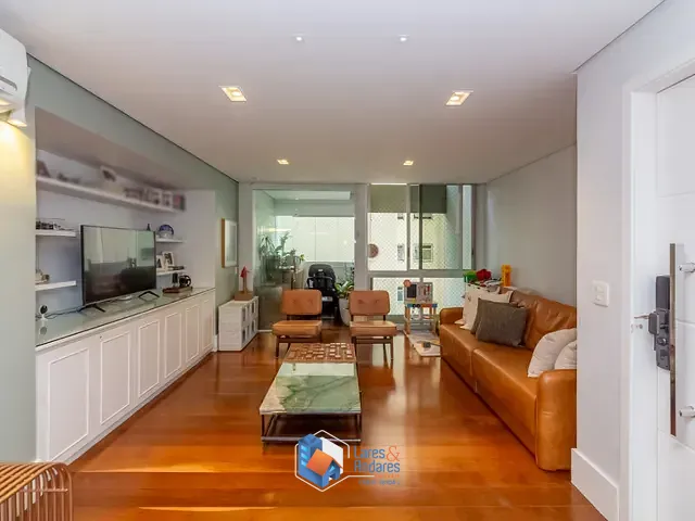 Apartamento com 130m² 3 quartos e 2 banheiros, à venda, no bairro Moema em São Paulo