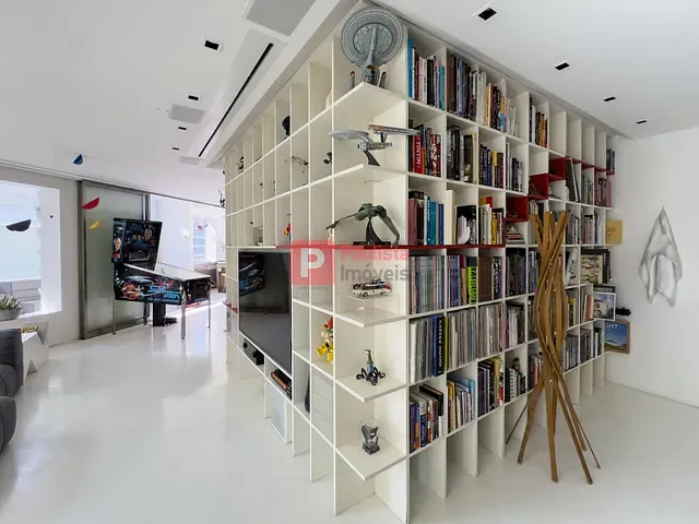 Apartamento com 202m² 3 quartos e 4 banheiros, à venda, no bairro Moema em São Paulo