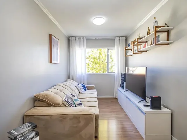 Apartamento 3 quartos e 1 banheiro, à venda, no bairro Campo Comprido em Curitiba