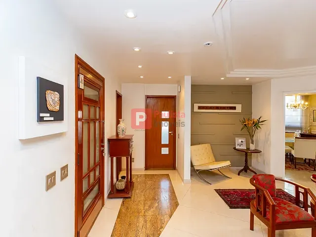 Apartamento com 200m² 4 quartos e 4 banheiros, à venda, no bairro Moema em São Paulo