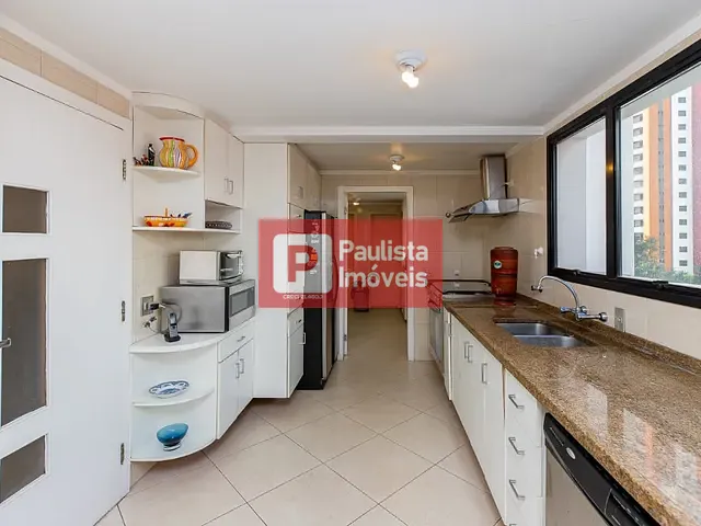 Apartamento com 200m² 4 quartos e 4 banheiros, à venda, no bairro Moema em São Paulo