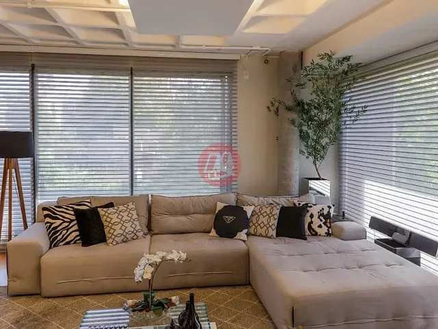 Apartamento com 169m² 3 quartos e 2 banheiros, à venda, no bairro Petrópolis em Porto Alegre