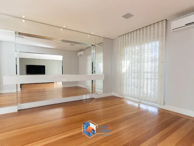 Apartamento com 214m² 3 quartos e 3 banheiros, à venda, no bairro Itaim Bibi em São Paulo