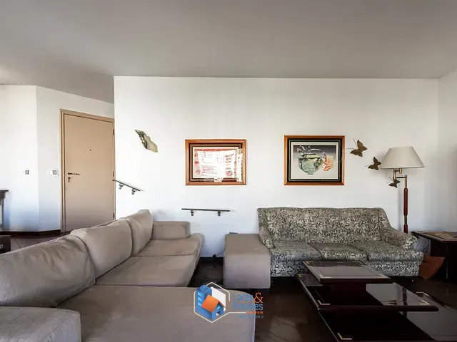 Apartamento com 193m² 4 quartos e 5 banheiros, à venda, no bairro Pacaembu em São Paulo