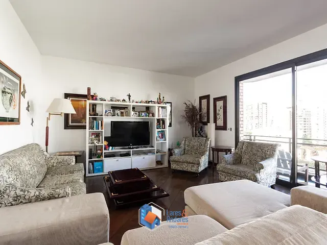 Apartamento com 193m² 4 quartos e 5 banheiros, à venda, no bairro Pacaembu em São Paulo