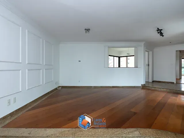 Apartamento com 1330m² 3 quartos e 5 banheiros, à venda, no bairro Vila Andrade em São Paulo
