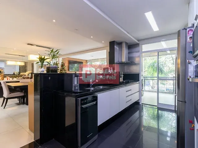 Apartamento com 275m² 4 quartos e 5 banheiros, à venda, no bairro Bosque da Saúde em São Paulo