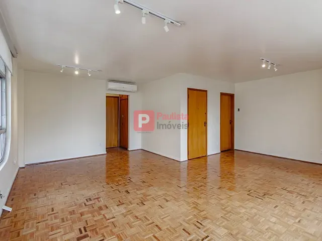 Apartamento com 220m² 3 quartos e 3 banheiros, à venda, no bairro Itaim Bibi em São Paulo