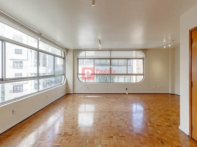 Apartamento com 220m² 3 quartos e 3 banheiros, à venda, no bairro Itaim Bibi em São Paulo