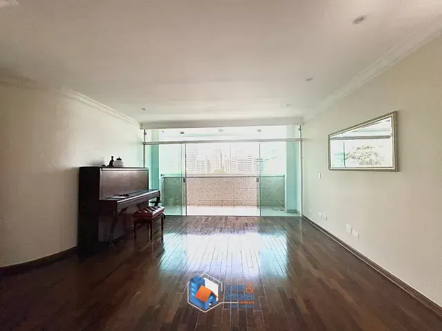Apartamento com 181m² 4 quartos e 3 banheiros, à venda, no bairro Chácara Santo Antônio (Zona Sul) em São Paulo
