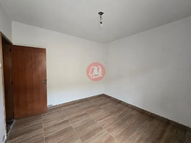 Apartamento com 85m² 2 quartos e 1 banheiro, para alugar, no bairro Partenon em Porto Alegre