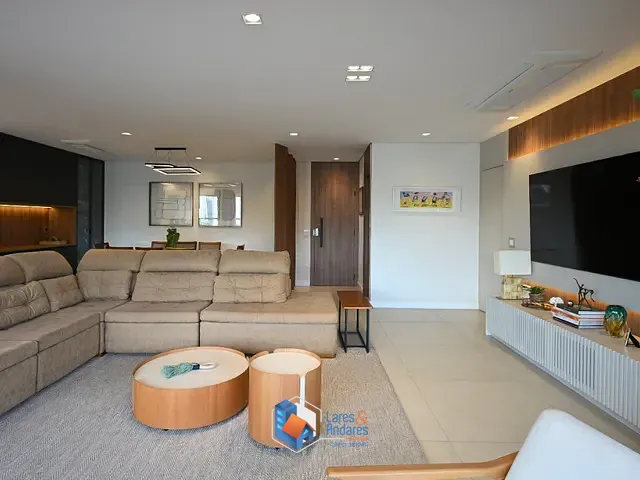 Apartamento com 186m² 4 quartos e 5 banheiros, à venda, no bairro Campo Belo em São Paulo