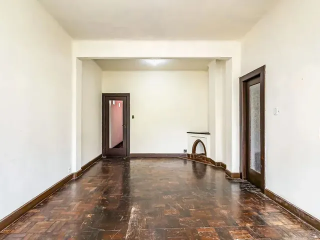 Apartamento 2 quartos e 2 banheiros, à venda, no bairro Centro em Curitiba