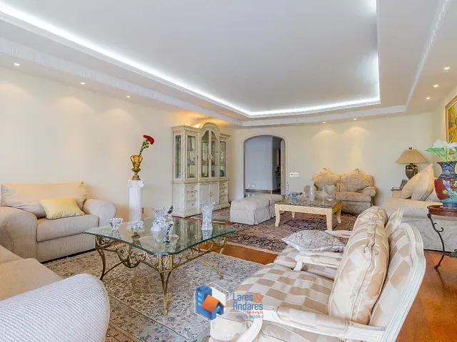 Apartamento com 340m² 4 quartos e 5 banheiros, à venda, no bairro Santa Cecília em São Paulo