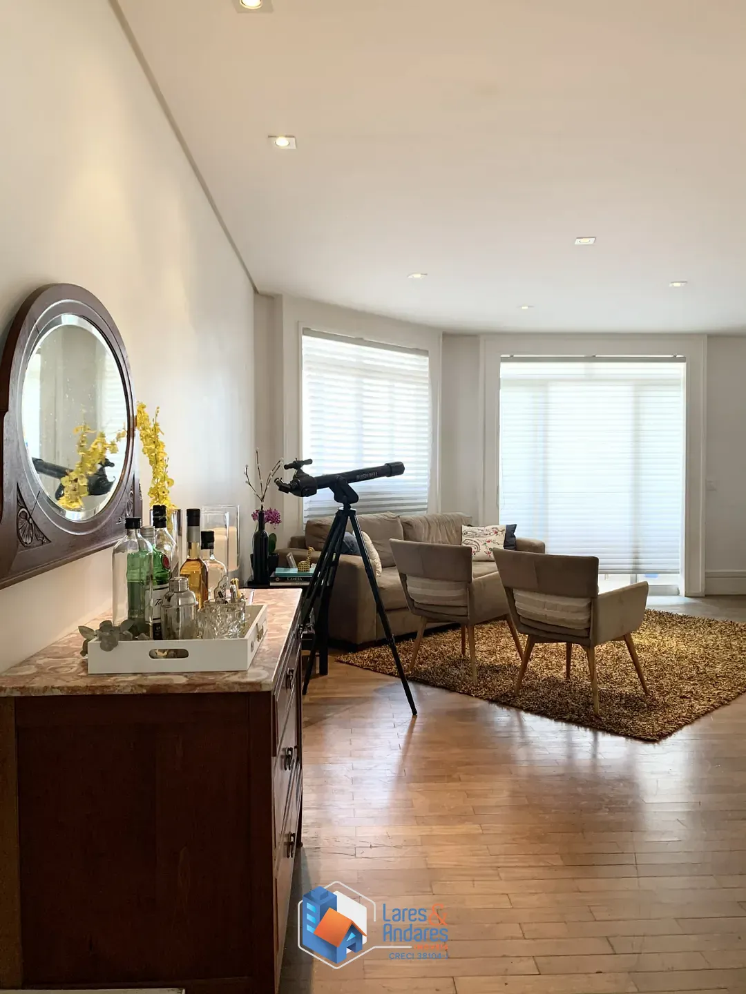 Apartamento, 3 quartos, 130 m² - Foto 2