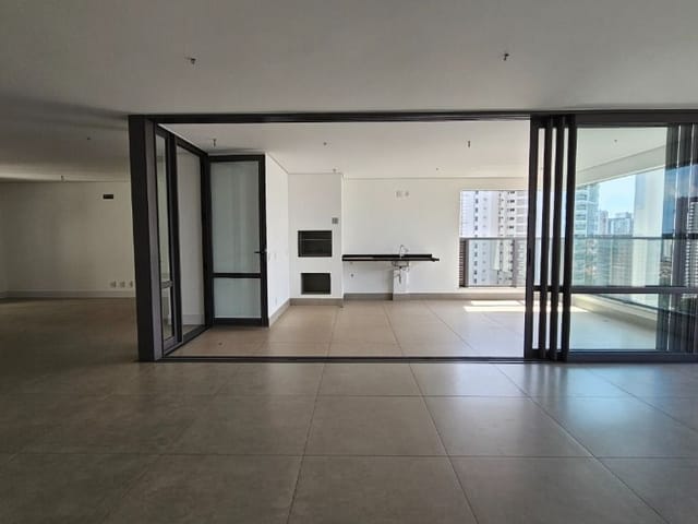 Apartamento com 368m² 3 quartos e 4 banheiros, à venda, no bairro Santa Rosa em Londrina