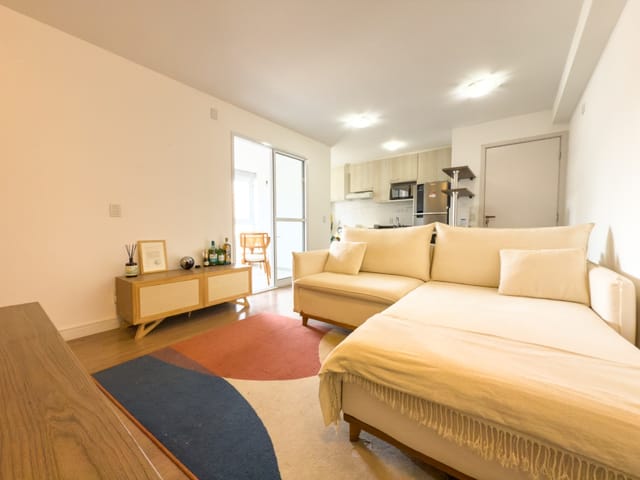 Foto do Apartamento - Apartamento Reformado | 2 Dorms com Varanda Charmosa - 61m² de Design Exclusivo e Sofisticação | Paulista Imóveis