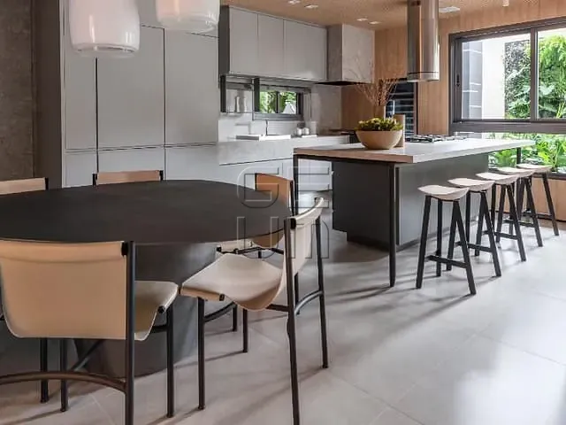 Apartamento com 271m² 3 quartos e 3 banheiros, à venda, no bairro Gleba Fazenda Palhano em Londrina