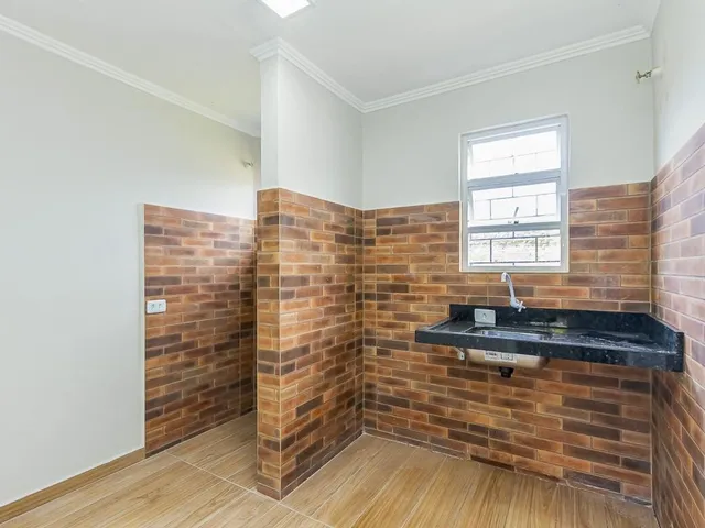 Apartamento 2 quartos e 1 banheiro, à venda, no bairro Cidade Industrial em Curitiba