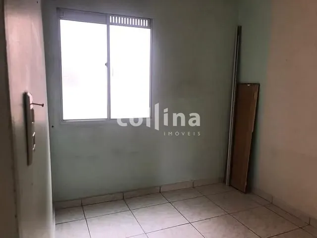 Apartamento 2 quartos e 1 banheiro, à venda, no bairro Conjunto Habitacional Presidente Castelo Branco em Carapicuíba