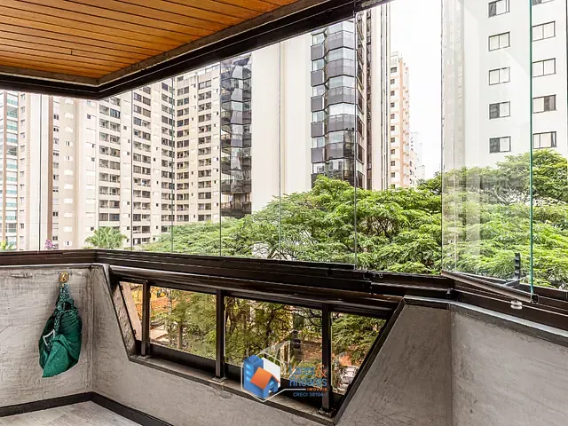 Apartamento com 600m² 3 quartos e 3 banheiros, à venda, no bairro Vila Uberabinha em São Paulo